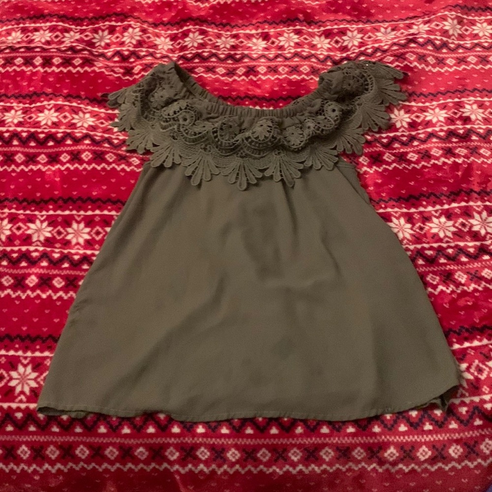 Size medium brand belle tweed